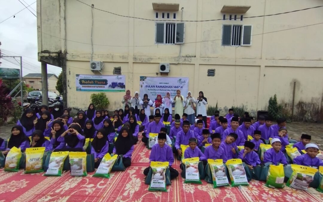 SENYUM 100 YATIM MENGAWALI RAMADHAN 1447 H RINBI TEBAR SEMBAKO BAHAGIA